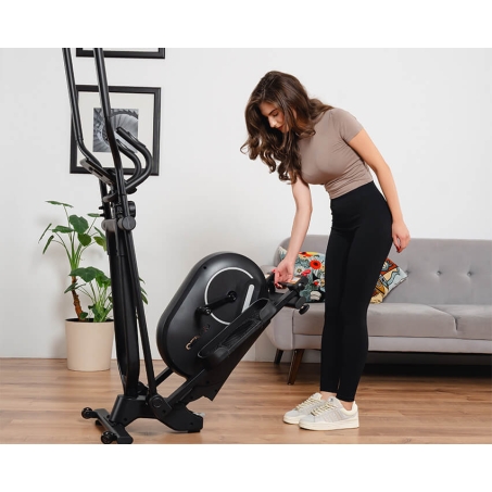 Рендер-11 для Genau SpaceCompact Trainer M Black