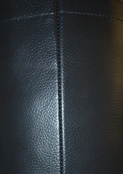 Подвесной боксерский мешок и груша Рокки 120х40 см. 50 кг кожа черный